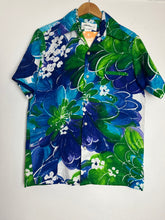Load image into Gallery viewer, 1970’s Aloha Shirt - Medium

