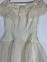 Load image into Gallery viewer, 1950’s Wedding Dress - XS
